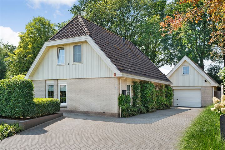 Albert van Kuyckweg 6 in de Wijk foto