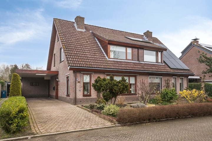 Albert van Meerveldstraat 35 in Zwartebroek foto