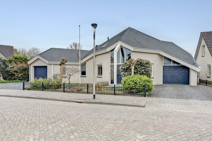 Albertijn 14 in Dronten foto