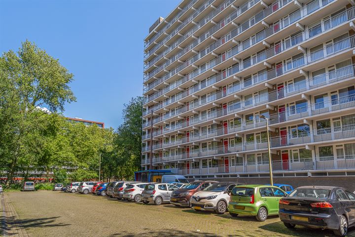 Albertine Agneslaan 96 in Vlaardingen foto