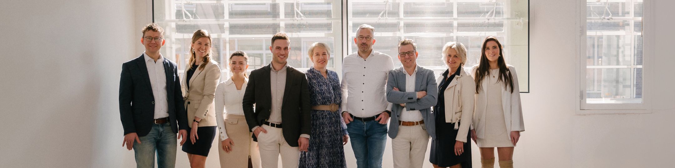 Team foto van Alblasserwaard Makelaars & Taxateurs