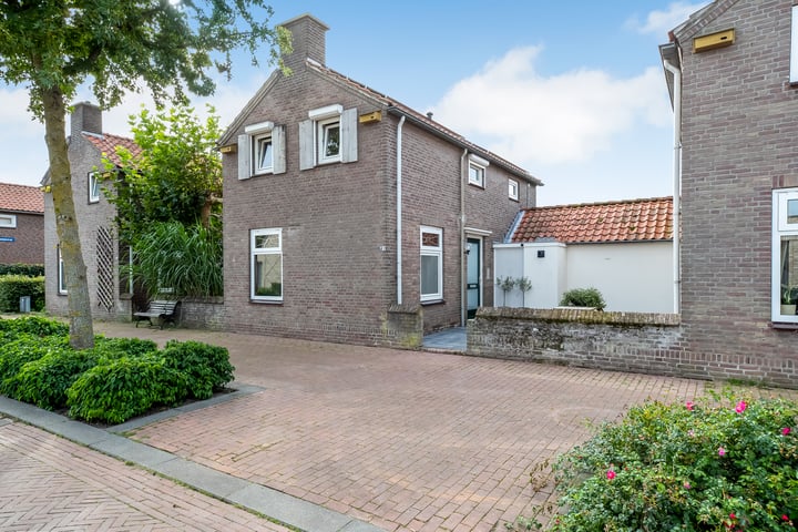Alde-Biezenstraat 23 in Gemert foto