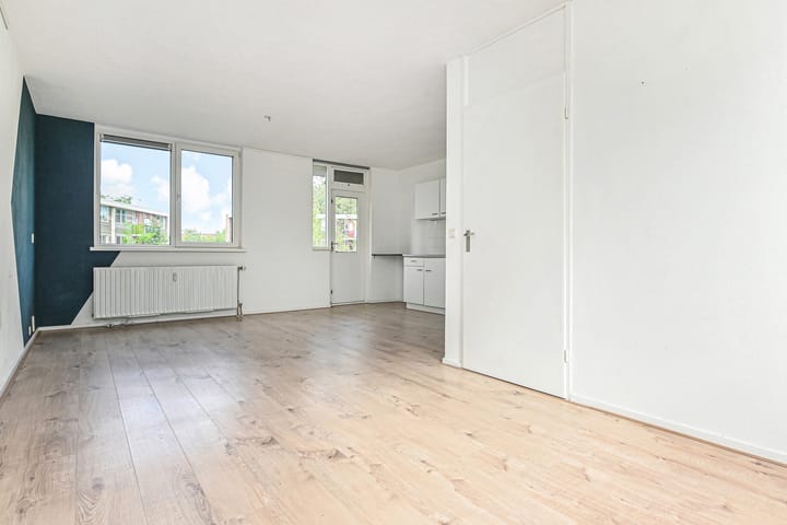 Aletta Jacobsplantsoen 166 in Voorschoten