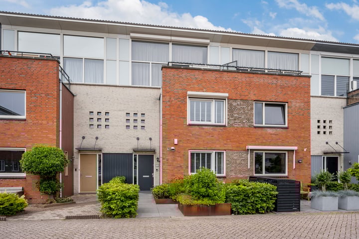 Aletta Jacobsstraat 11 in 's-Gravenzande foto