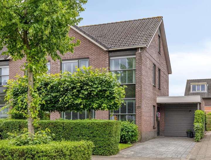 Aletta Jacobsweg 25 in Assen foto