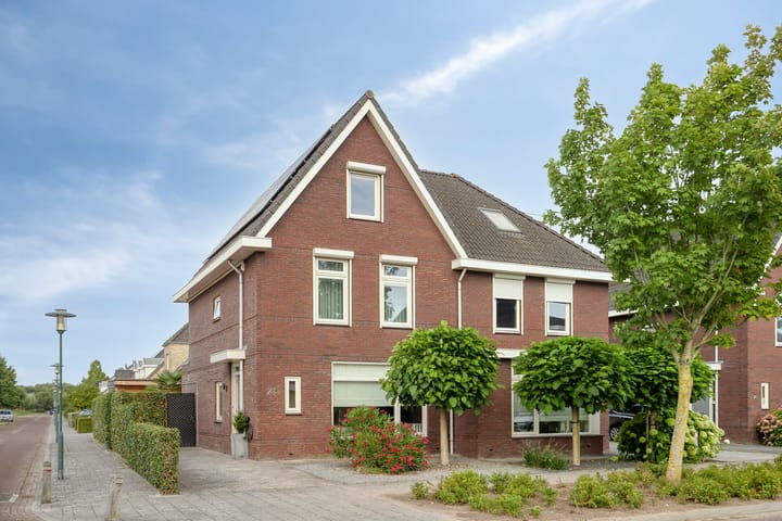 Alexander de Grotestraat 28 in Hulst foto