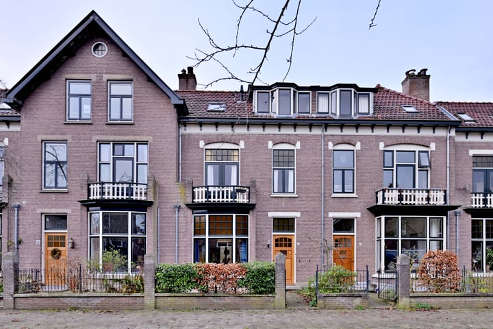 Alexander Hegiusstraat 15 in Deventer foto