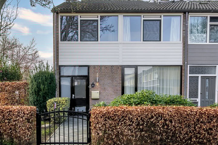 Alexanderstraat 1 in Meerlo