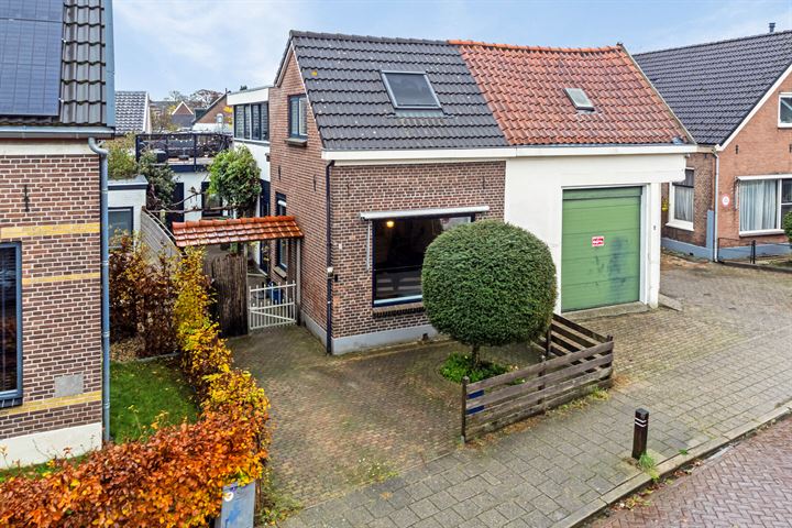 Alexanderstraat 3 in Velp foto