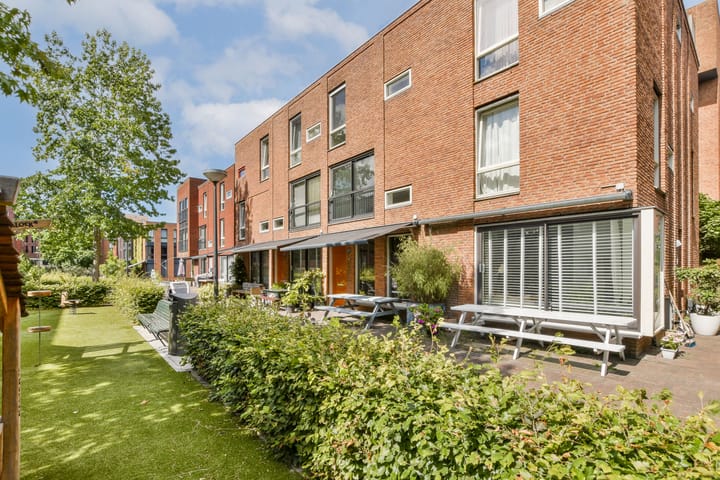 Alexandrine Tinnehof 9 in Amsterdam