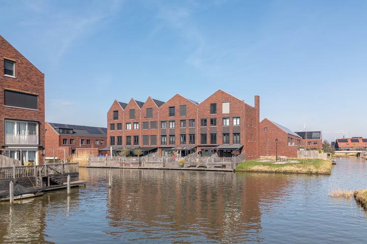 Alfred Kastlerstraat 21 in Almere foto