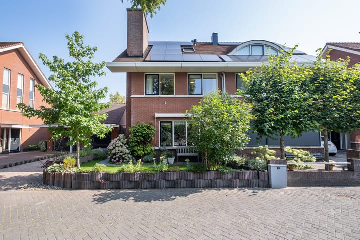 Alida Buitendijk erf 39 in Heerhugowaard foto