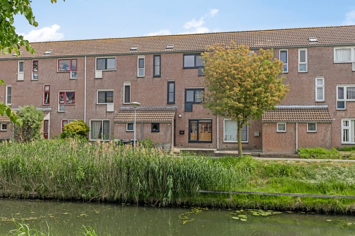 Alkmaargracht 103 in Almere foto