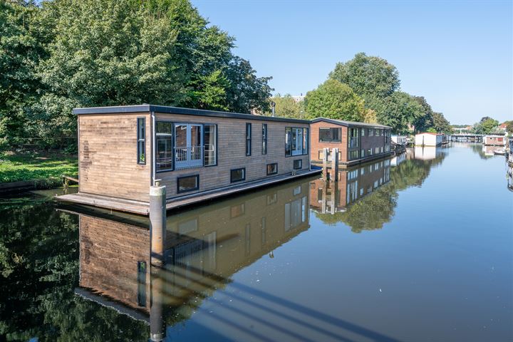 Almelose Kanaal 69 in Zwolle foto