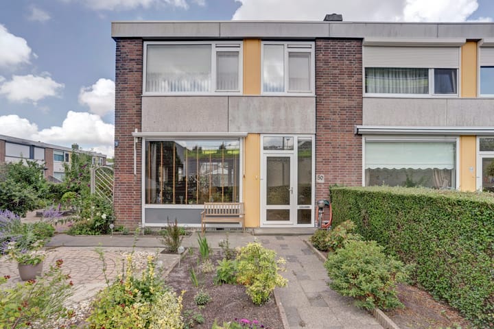 Alverstraat 50 in Hoogvliet Rotterdam foto