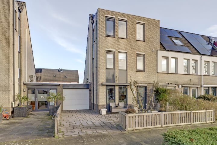 Amaliastein 73 in Vianen foto