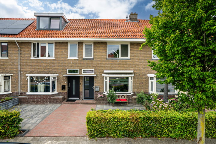Amaliastraat 47 in Sneek