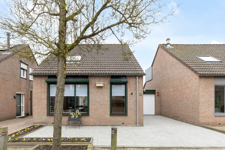Amberberg 69 in Roosendaal foto