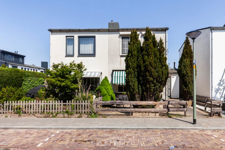 Ambonlaan 58 in Vlaardingen foto