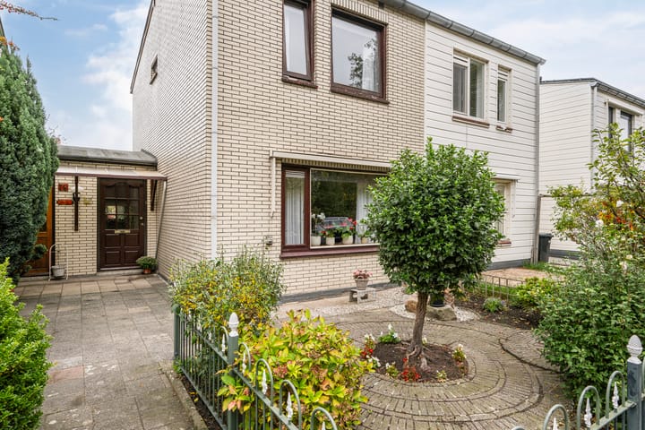 Ambonlaan 72 in Vlaardingen foto