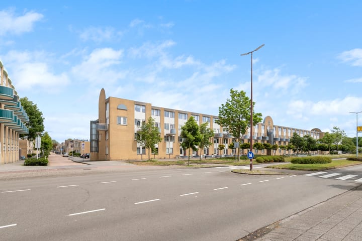 Amelandstraat 2 in Alkmaar foto