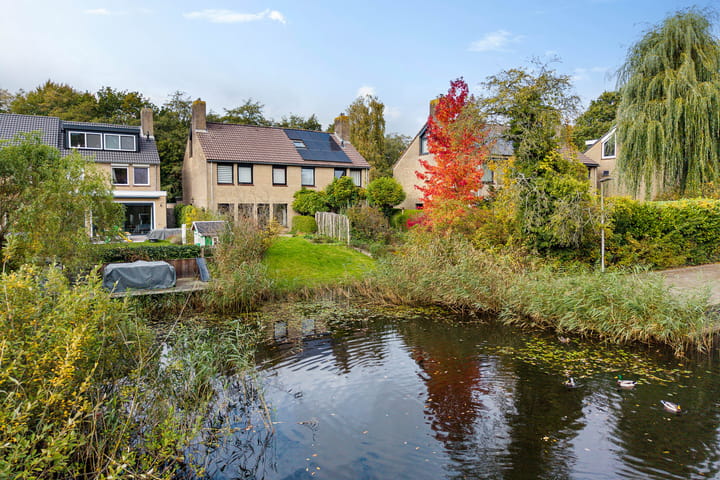 Amelterhout 34 in Assen foto