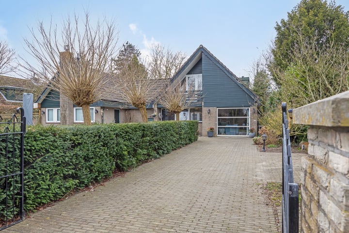 Ameroever 72 in Lage Zwaluwe foto