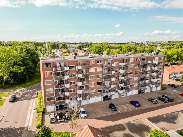 Amerongenstraat 2-D16 in Breda foto