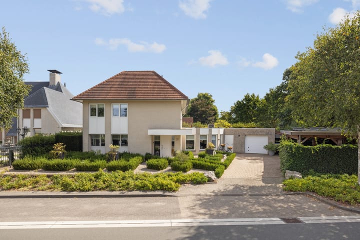 Amroth 24 in Geldrop foto