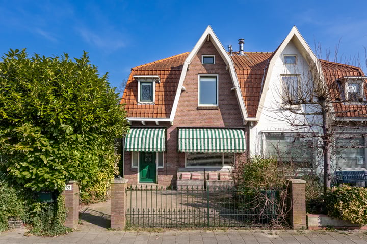 Amsterdamsestraatweg 1021 in Utrecht foto