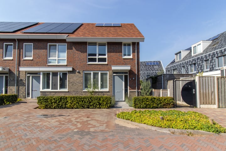 Ananta Toerstraat 45 in Nijmegen foto