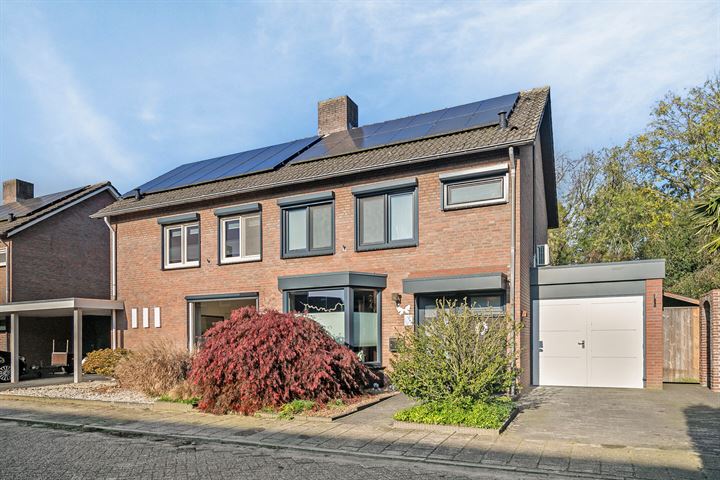 Andantestraat 27 in Venray foto