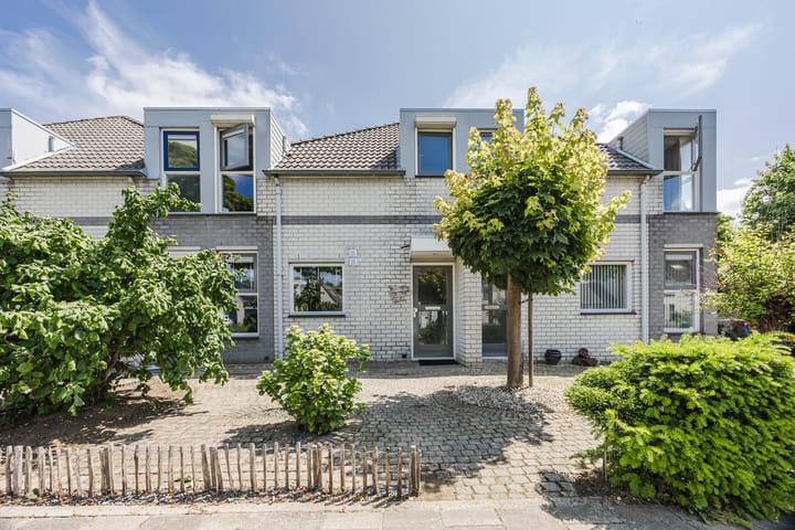 Andoornweg 19 in Grave foto