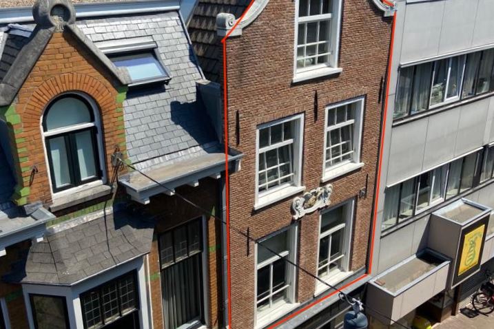 Anegang 31A in Haarlem foto