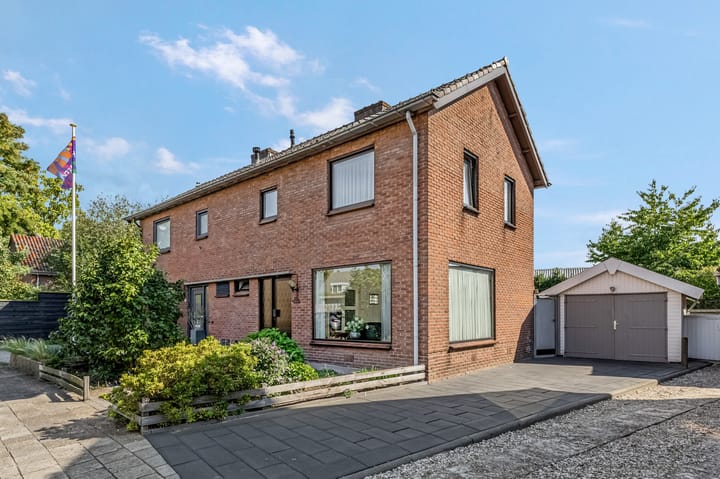 Anjelierlaan 5 in Ede foto