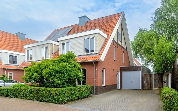 Anjelierstraat 13 in Enschede foto
