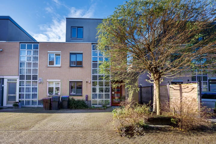 Ann Burtonstraat 12 in Leiden