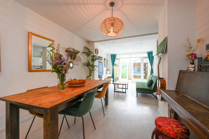 Anna Bijnslaan 83 in 's-Gravenhage foto