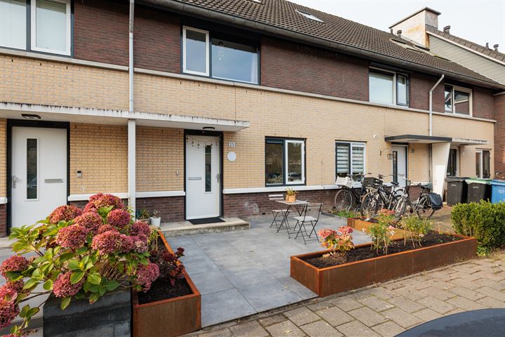 Anna Bijnsstraat 25 in Almere foto