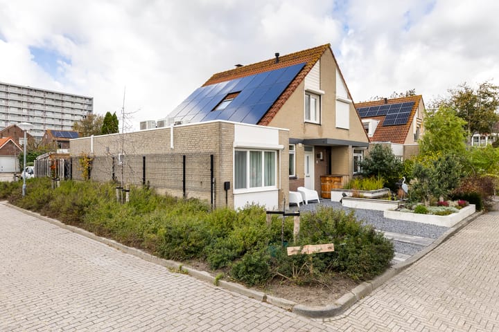 Anna Blamanlaan 8 in Vlissingen foto