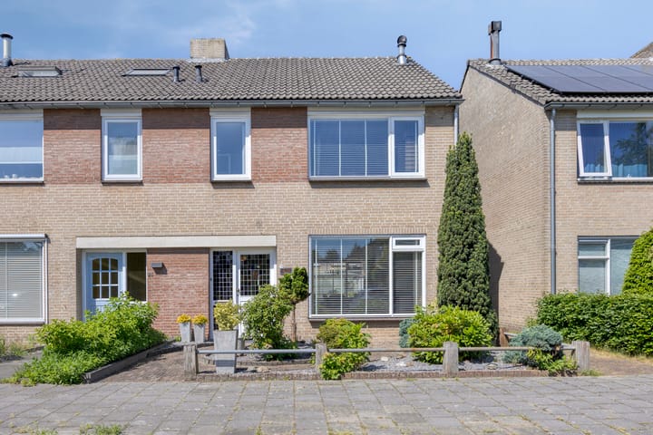 Anna Blamanstraat 19 in Rosmalen foto