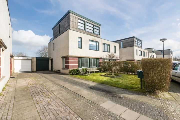 Anna Clasina op 't Landtplantsoen 19 in Heerhugowaard foto