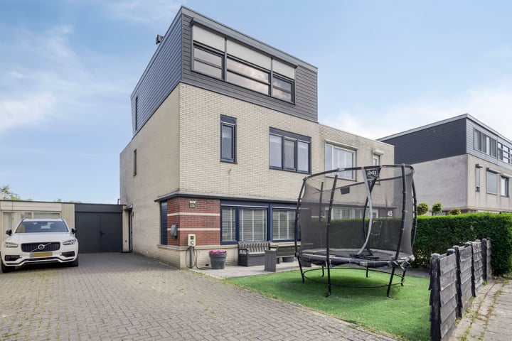 Anna Clasina op 't Landtplantsoen 43 in Heerhugowaard foto