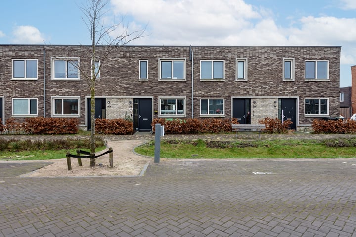 Anna Maria van Schurmanlaan 38 in Almere foto