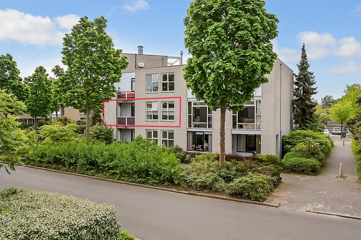 Anna Maria van Schuurmanlaan 25 in Bilthoven