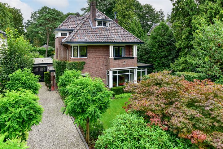 Anna Paulownalaan 5A in Baarn foto