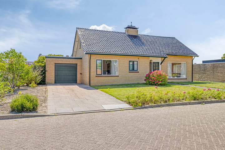 Anna van Bourgondiëstraat 34 in Sint-Annaland