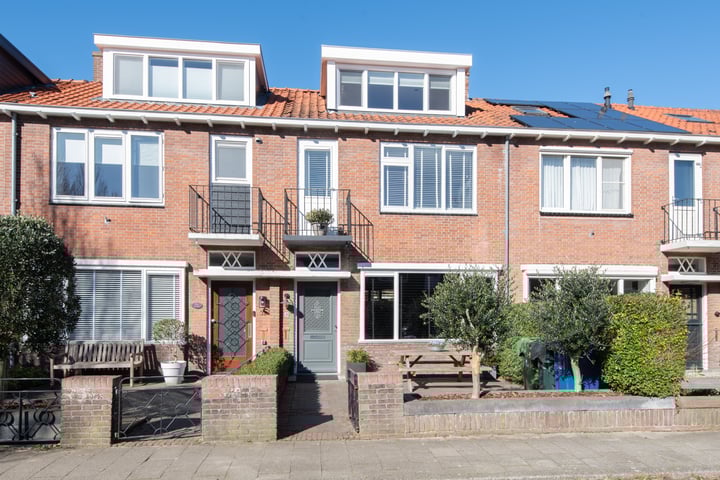 Anna van Burenstraat 30 in Alkmaar foto