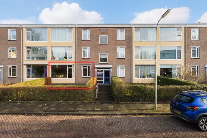Anna van Saksenstraat 14 in Dordrecht foto
