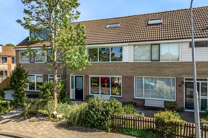 Anna van Saksenstraat 18 in Noord-Scharwoude foto